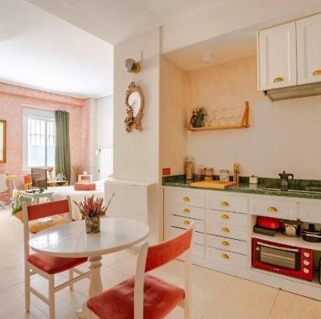 Serva La Bari Studio Seville Luaran gambar