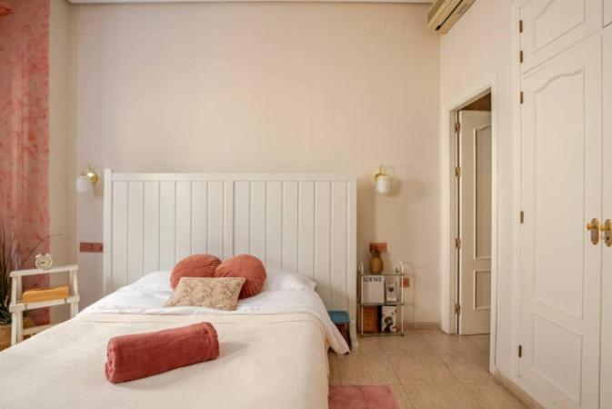 Serva La Bari Studio Seville Luaran gambar