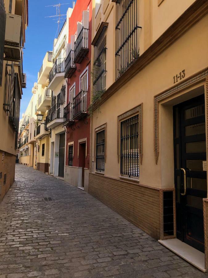 Serva La Bari Studio Seville Luaran gambar